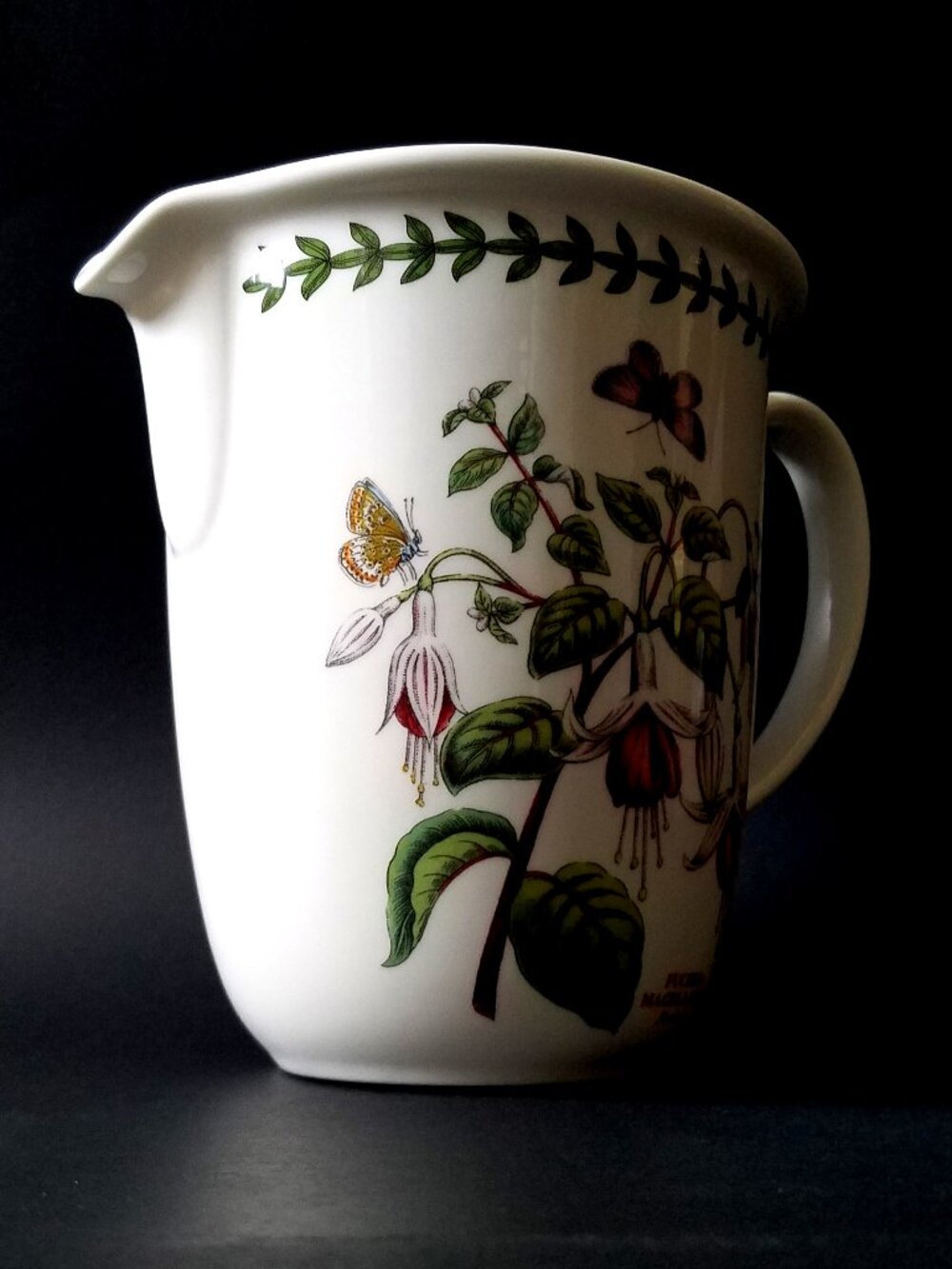 Portmeirion Botanic Garden Measuring Jug Fuschia - 30 oz - Picture 3 of 5